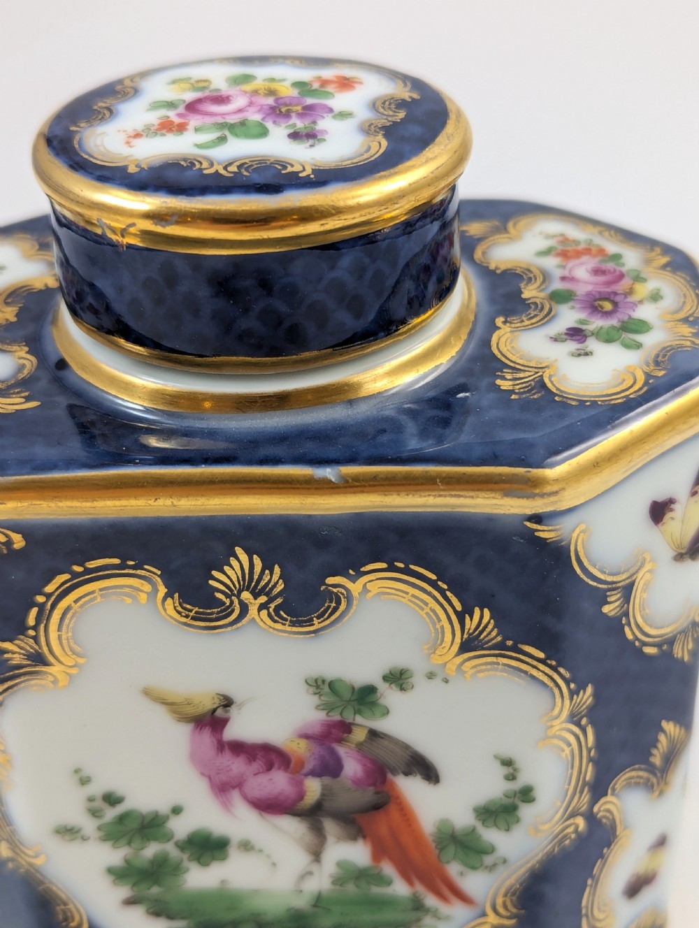 Antique and Rare Porcelain Tea Caddy, Samson, France, 1890 View XV