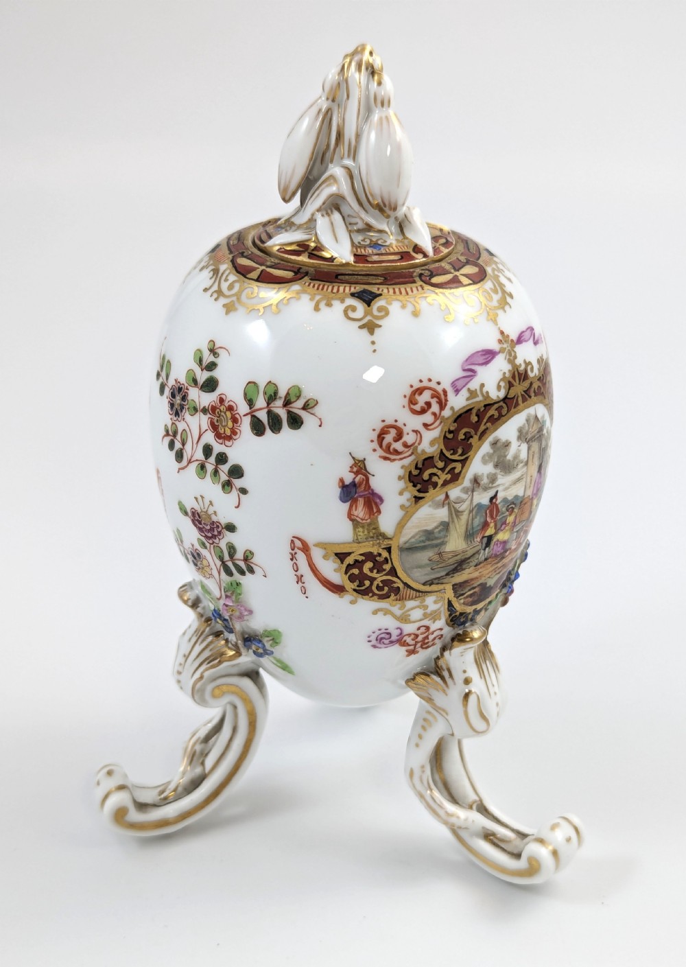 KPM Berlin, Porcelain Egg on Legs, Tea Caddy or Jar, c. 1780 View IV
