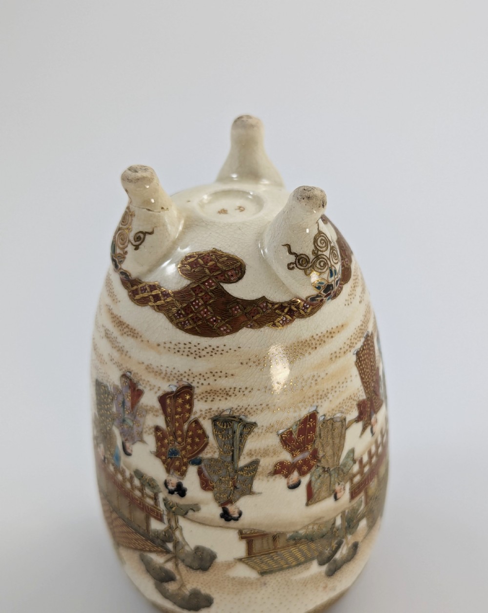 Antique Japanese Satsuma footed vase, hand-painted courtly scene, gold detailing View X