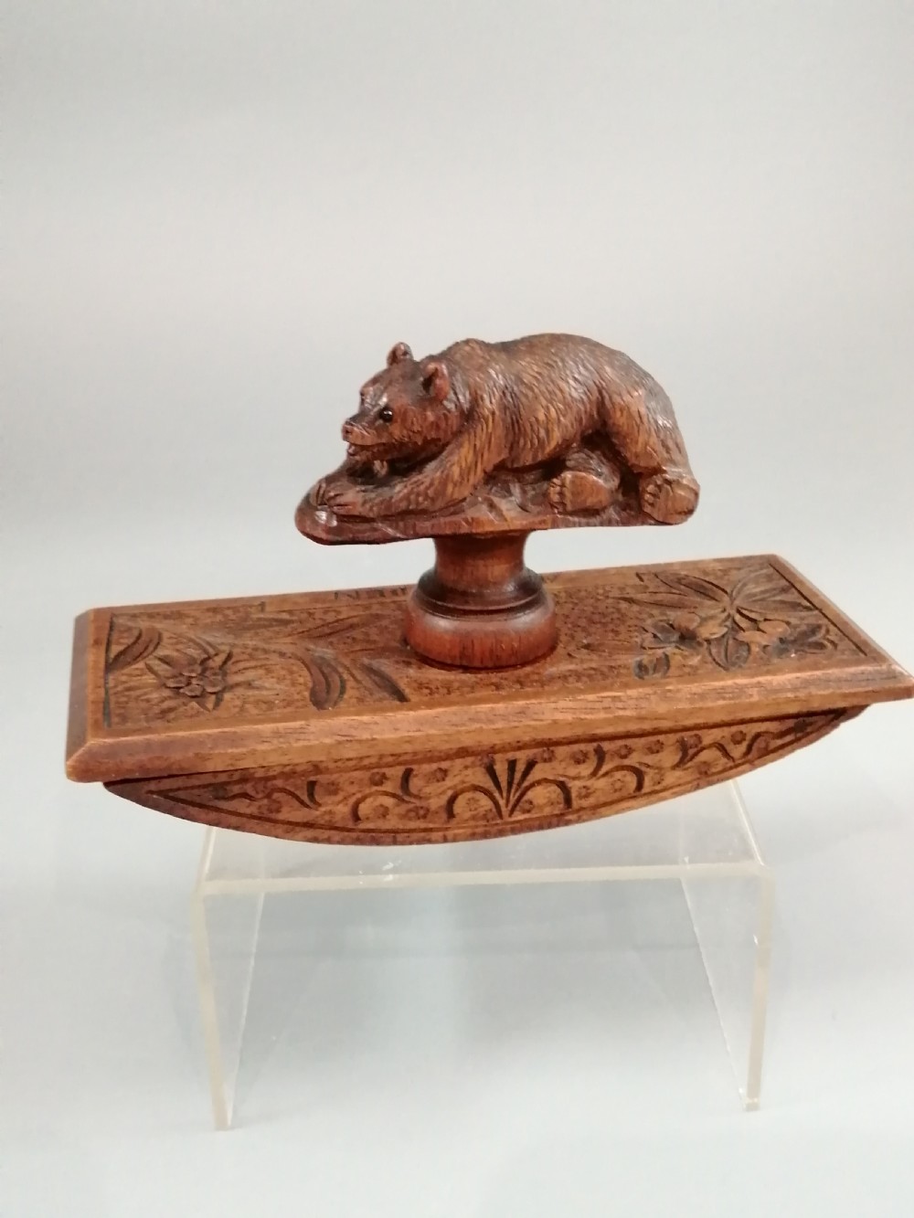 19th century Black Forest walnut desk blotter with a bear View X