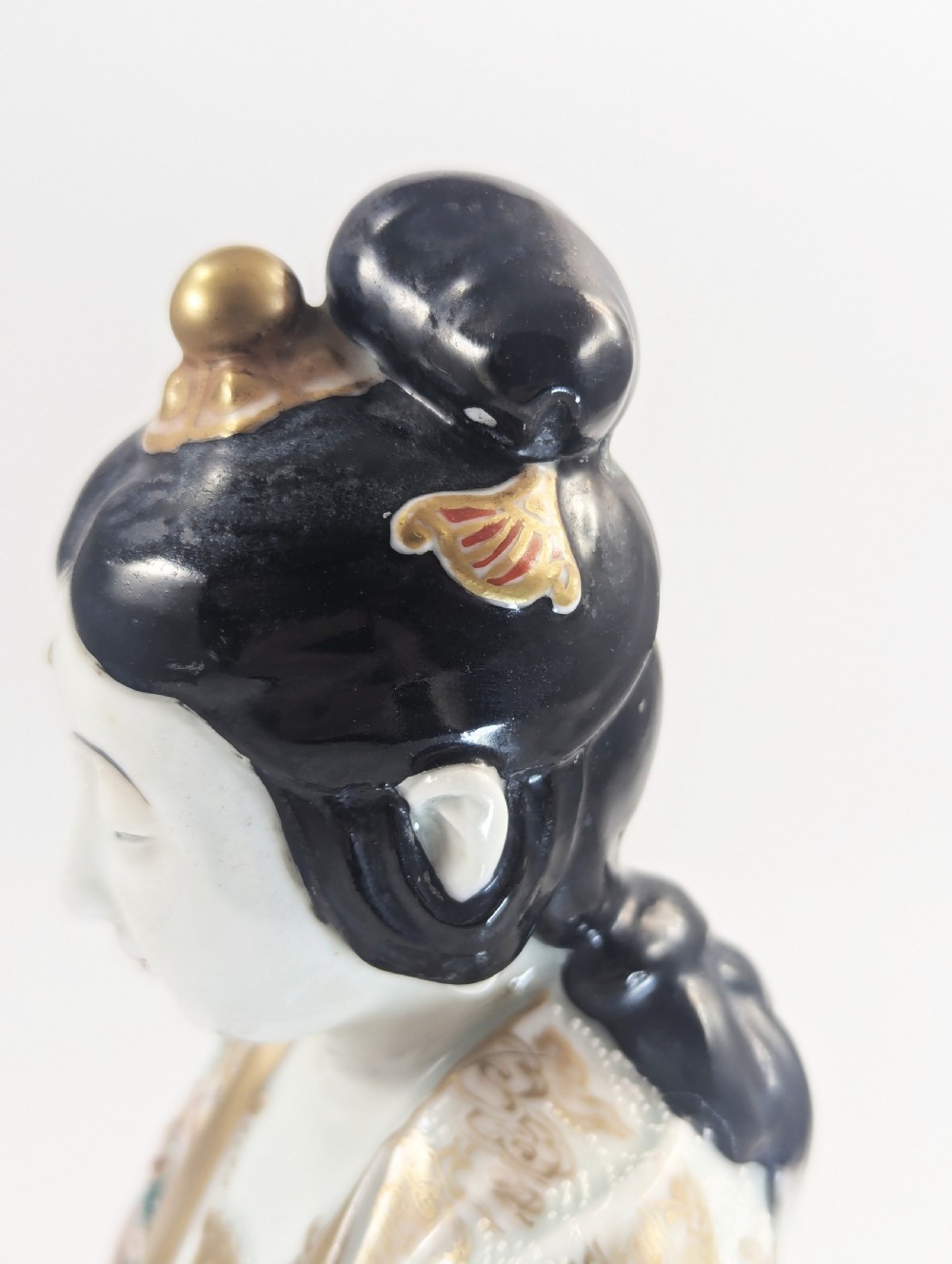 Kutani antique Japanee porcelain Meiji Kannon figurine, late 19th century View X