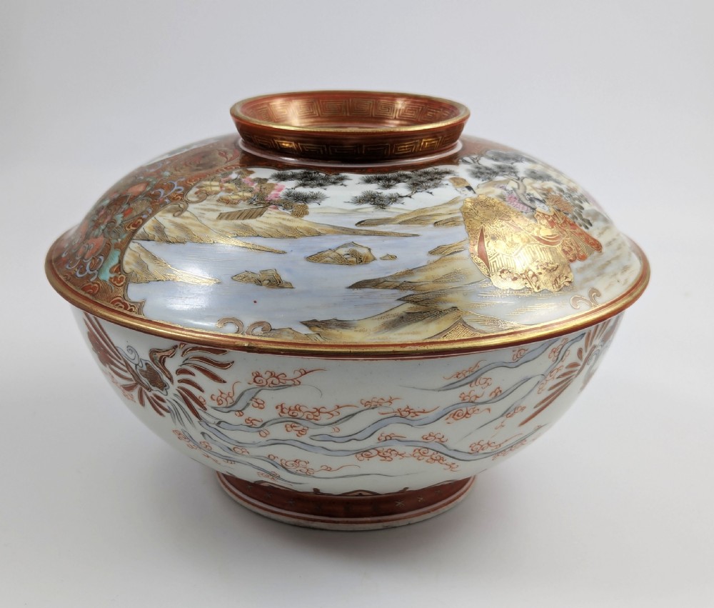 Large Edo Kutani Japanese porcelain lidded bowl by Okuda, signed, c. 1800–1850 View VI