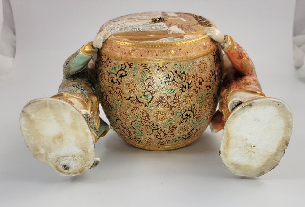 Japanese Kutani-Satsuma Style Drum-Form Figural Incense Burner with Jurojin & Phoenix, Meiji c.1890 View XI