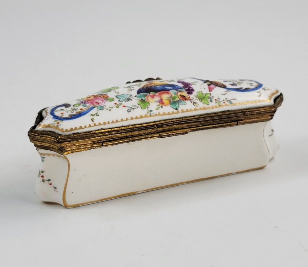 Samson à Paris – Porcelain Jewel Box, After Sèvres, c. 1850 View IV