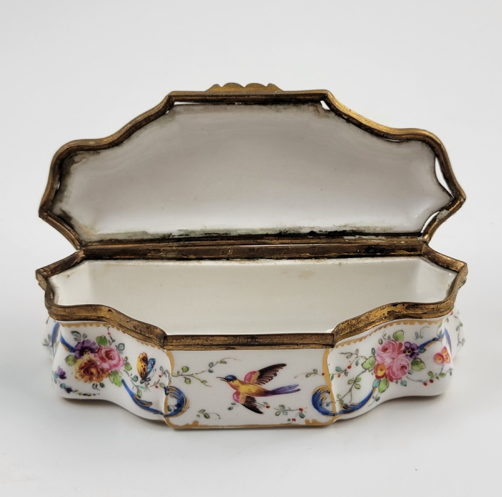 Samson à Paris – Porcelain Jewel Box, After Sèvres, c. 1850 View VIII