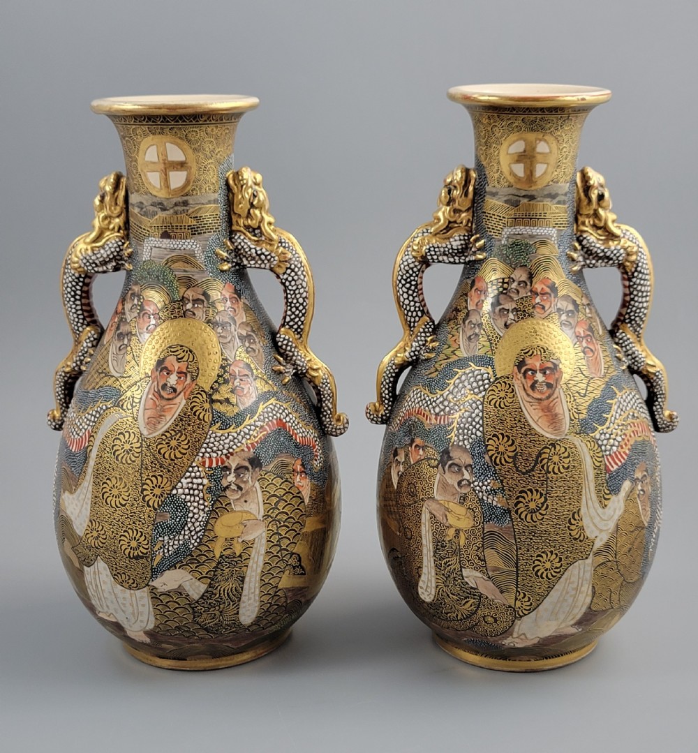 A Fine Pair of Satsuma Vases with Shimazu Crest, Japan, Late Meiji–Taisho Period (c. 1910–1920) View III