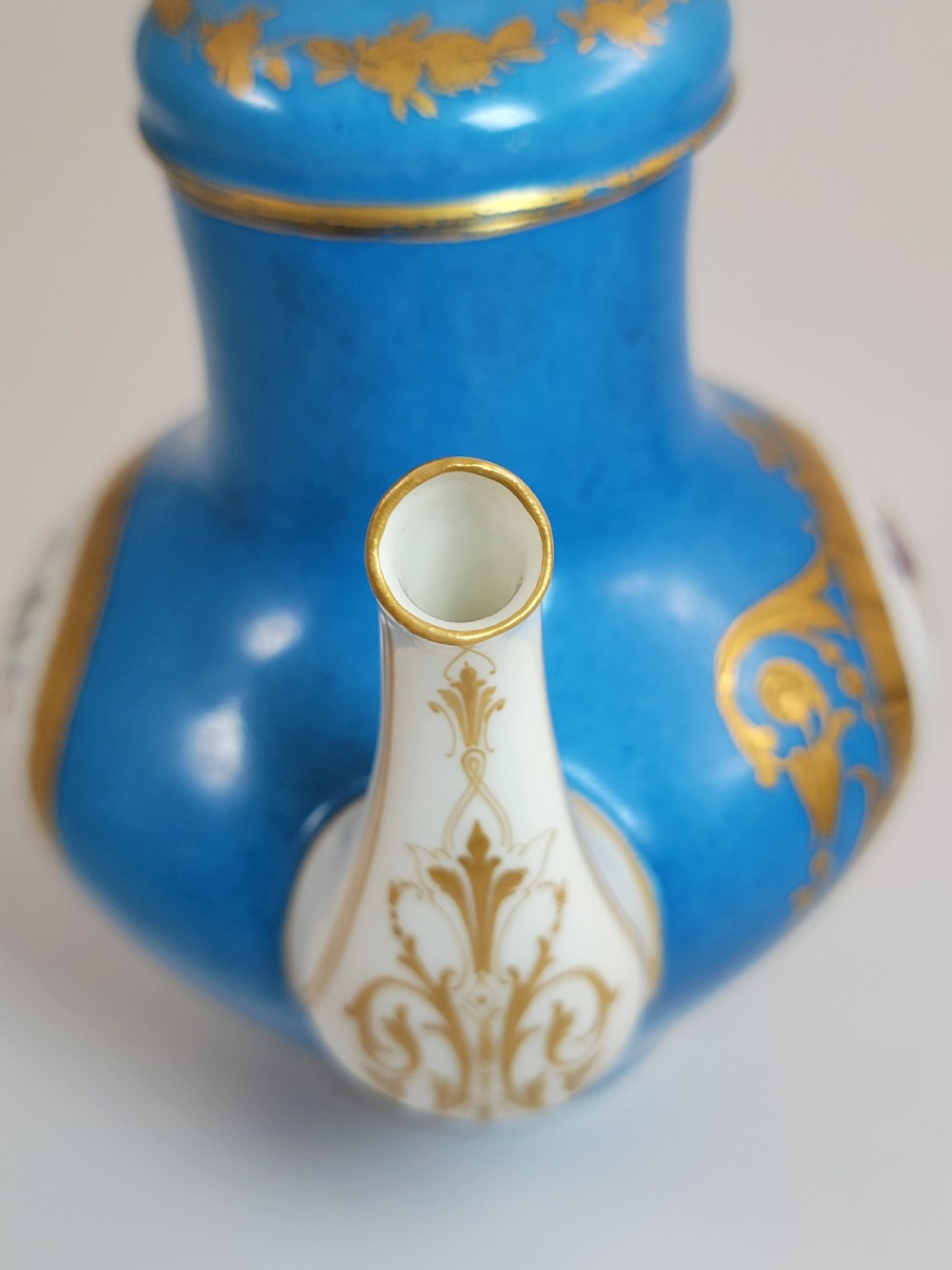 French Tête-à-Tête Tea Set, Sèvres Style with Portraits, Belle Époque, c. 1880–1890 View X