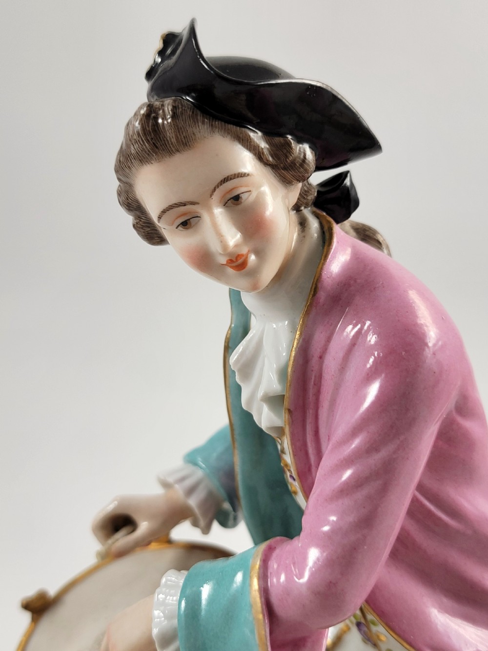 Pair of French Porcelain Figures by Bloch & Sie, Paris, c. 1887–1900 View XI