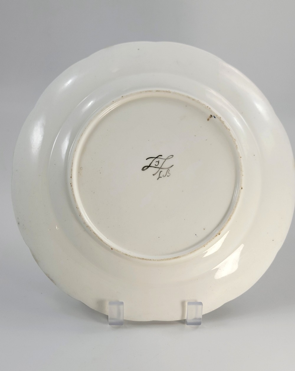 Sèvres Porcelain Plate, France, c. 1785, Basketweave, Hand Painted Flowers View III
