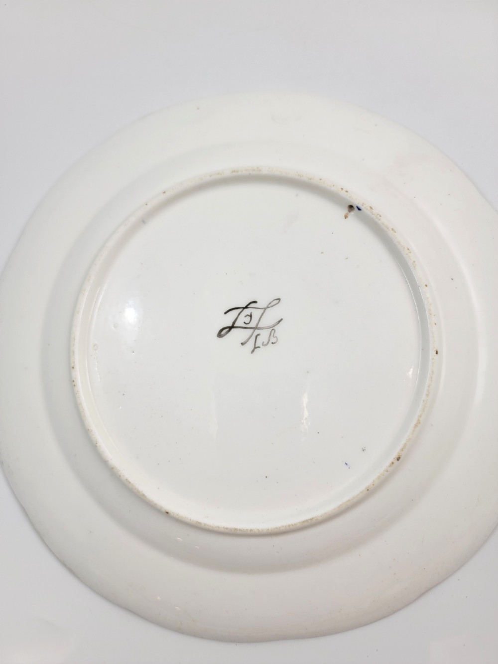 Sèvres Porcelain Plate, France, c. 1785, Basketweave, Hand Painted Flowers View IV