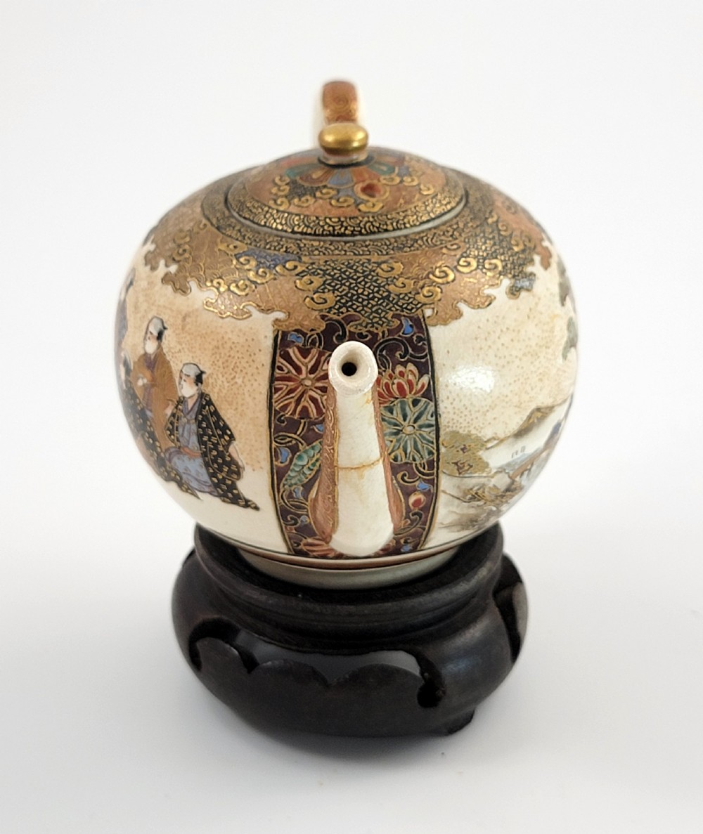 Small Japanese Satsuma Teapot, Kyoto School, Meiji Period, c.1885, with Stand View III