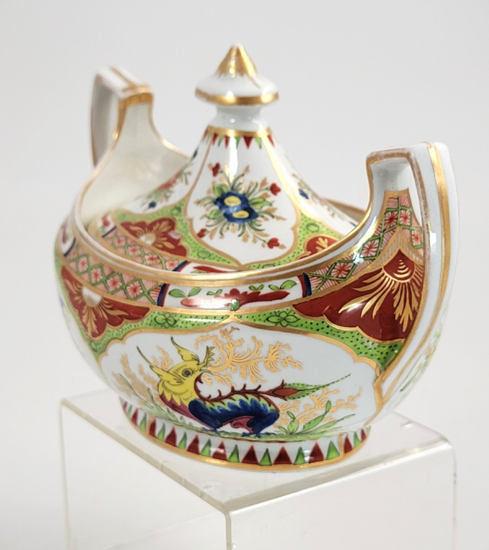 Chamberlain Worcester Regency Sugar Bowl, 