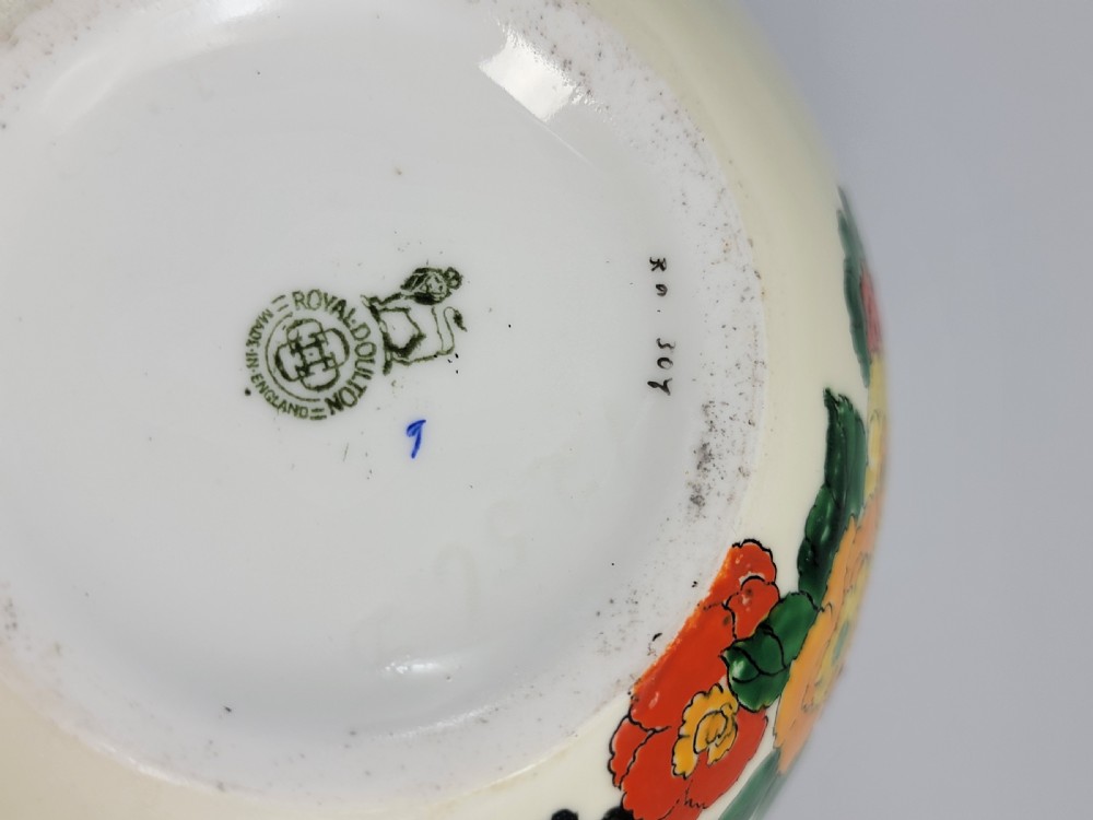 Royal Doulton Mandarin Ware Vase, Flamingo by R. Allen, White, c.1920 View XI