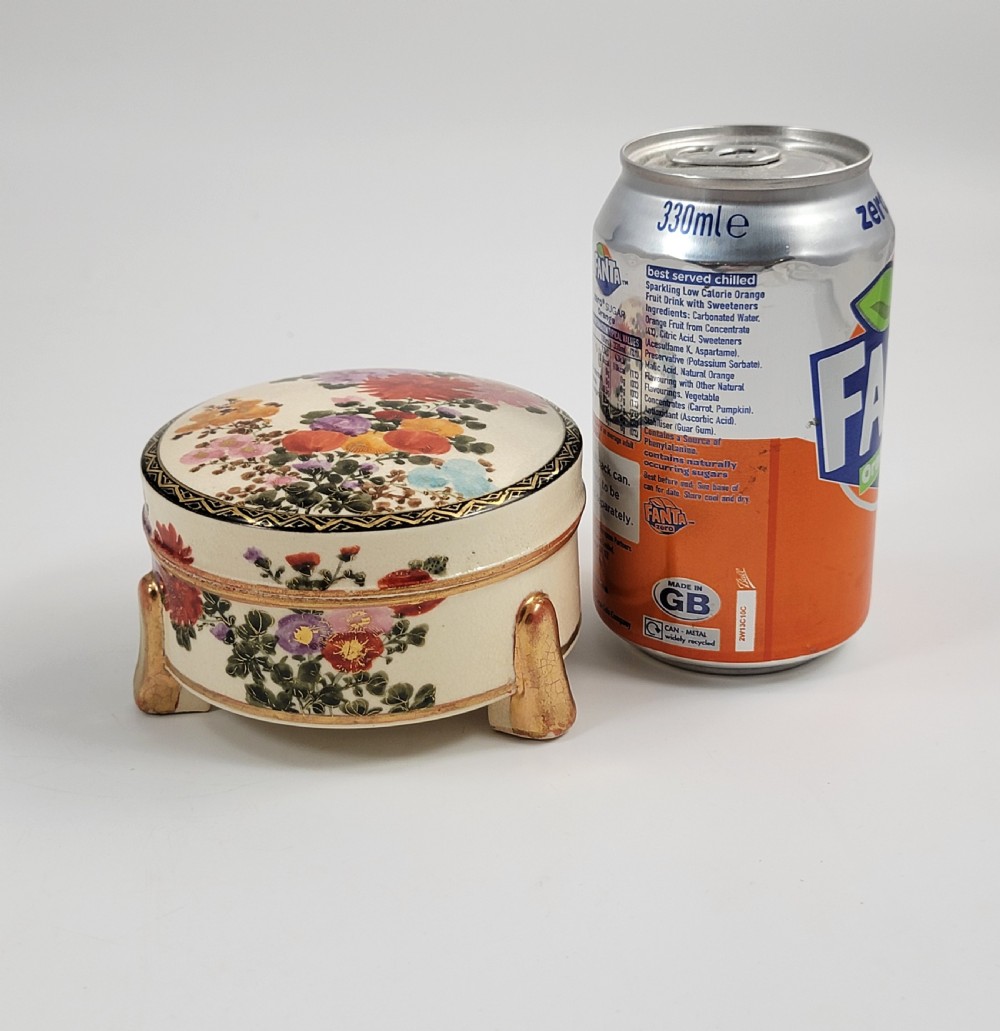 Satsuma Tripod Covered Box, Attributed to Kinkozan, Kyoto, c.1890 View XI