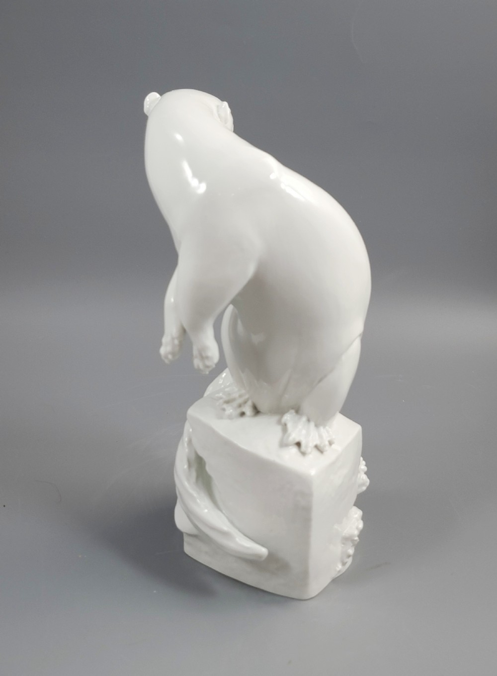 Meissen Porcelain Otter, Model by Max Esser
 View IV