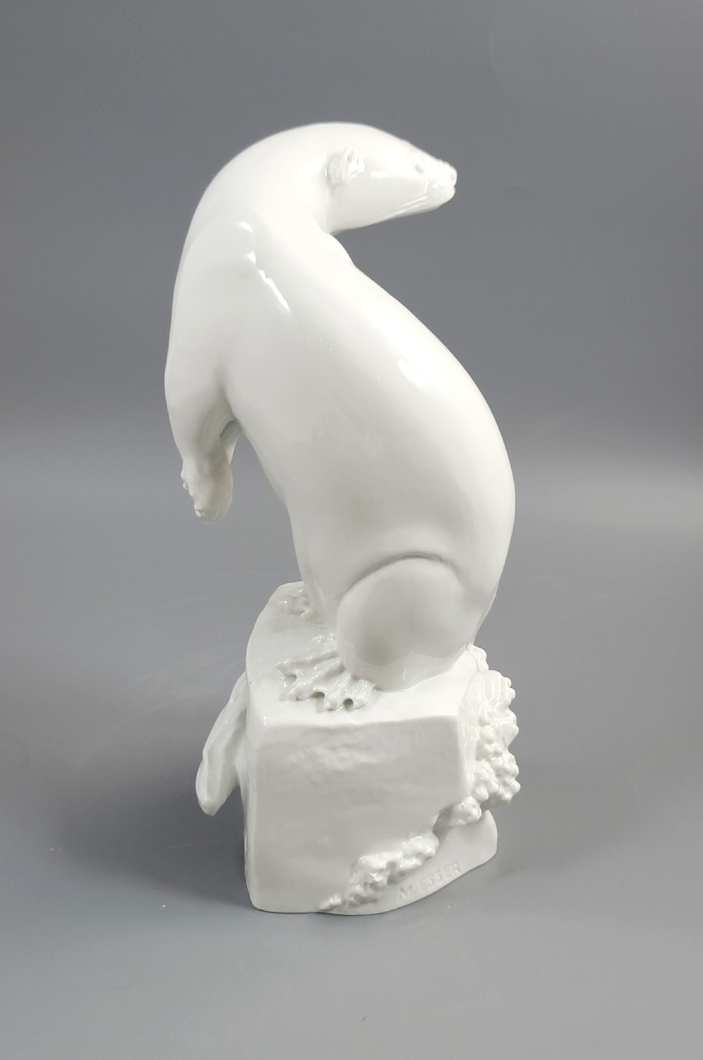 Meissen Porcelain Otter, Model by Max Esser
 View V