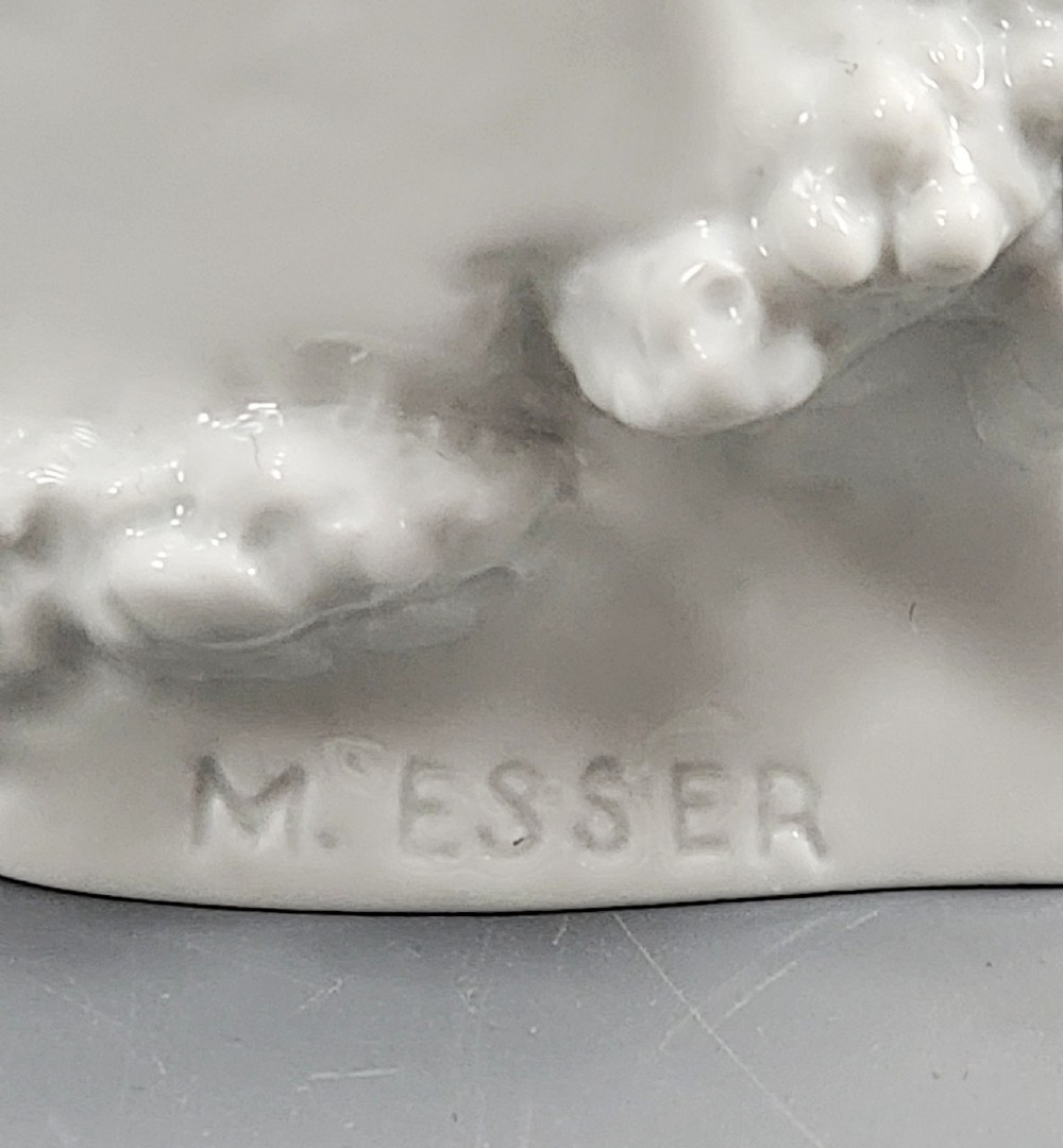 Meissen Porcelain Otter, Model by Max Esser
 View VIII