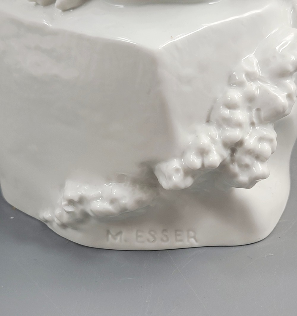 Meissen Porcelain Otter, Model by Max Esser
 View IX