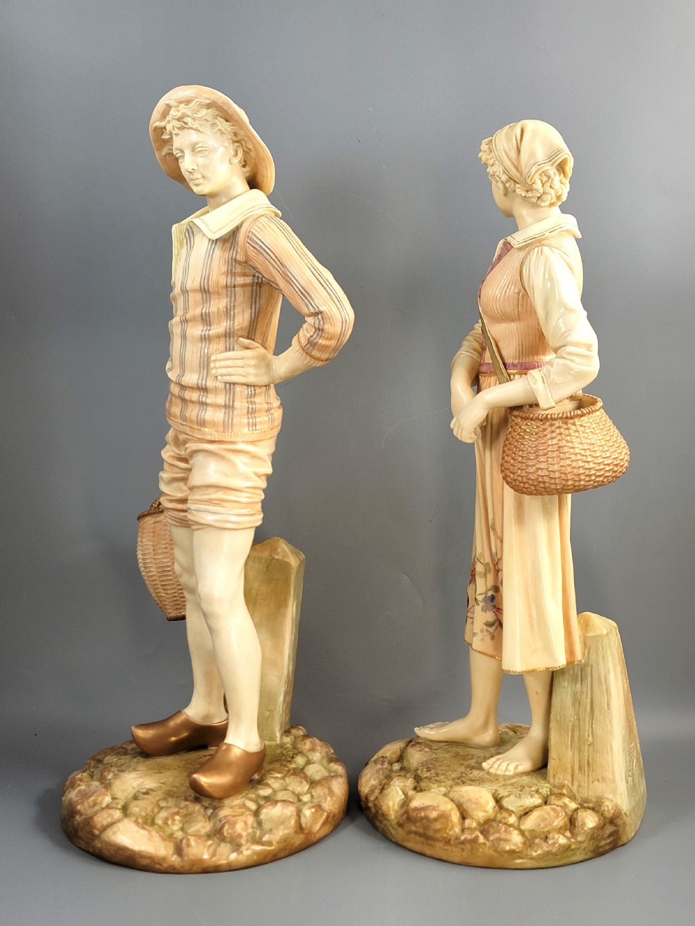 Royal Worcester Pair of Figures “Fisherman and Fisherwoman”, James Hadley, 1892–1893 View II