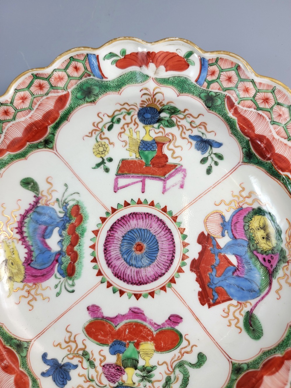 Rare Worcester Fluted Plate, “Dragon in Compartments” Pattern c.1770 View VI