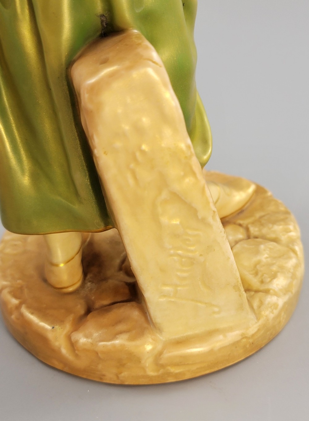 Royal Worcester Pair “Renaissance Musicians”, Exclusive Shot Enamel, 1911 View X