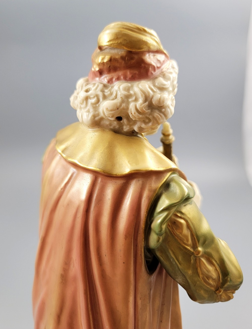 Royal Worcester Pair “Renaissance Musicians”, Exclusive Shot Enamel, 1911 View XVII