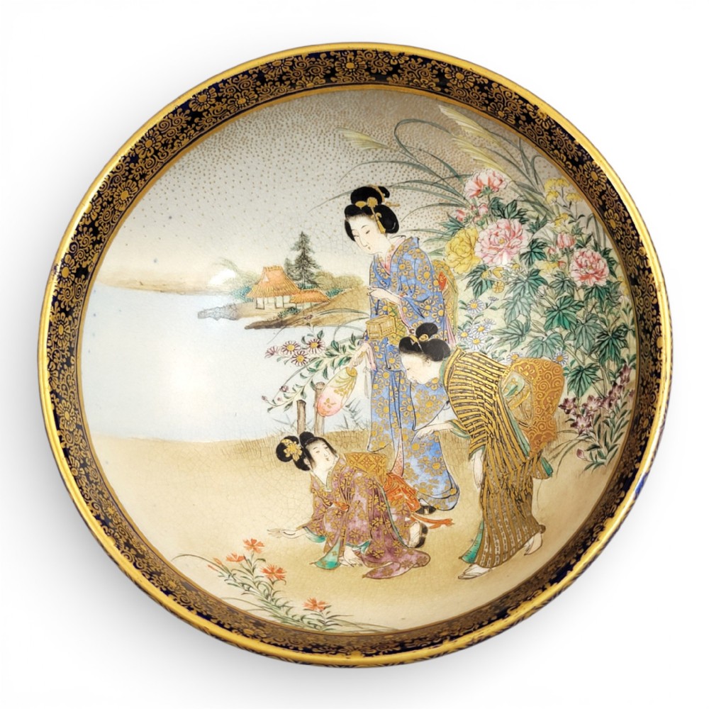 Antique Kinkozan Kyoto Satsuma bowl, c.1880, cobalt blue and gilt, signed