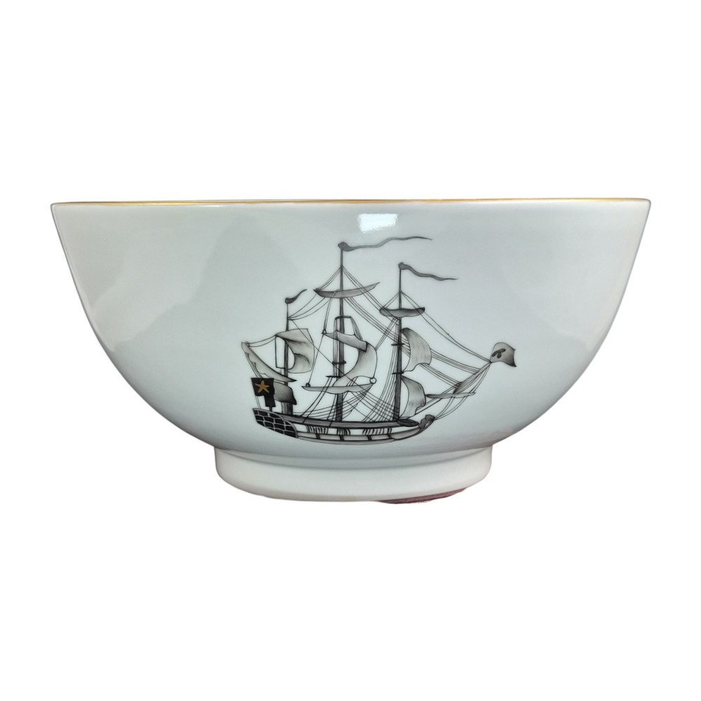 Large Chinese Export Armorial Porcelain Punch Bowl, Late 18th Century View VII