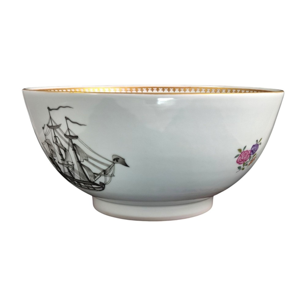 Large Chinese Export Armorial Porcelain Punch Bowl, Late 18th Century View VIII