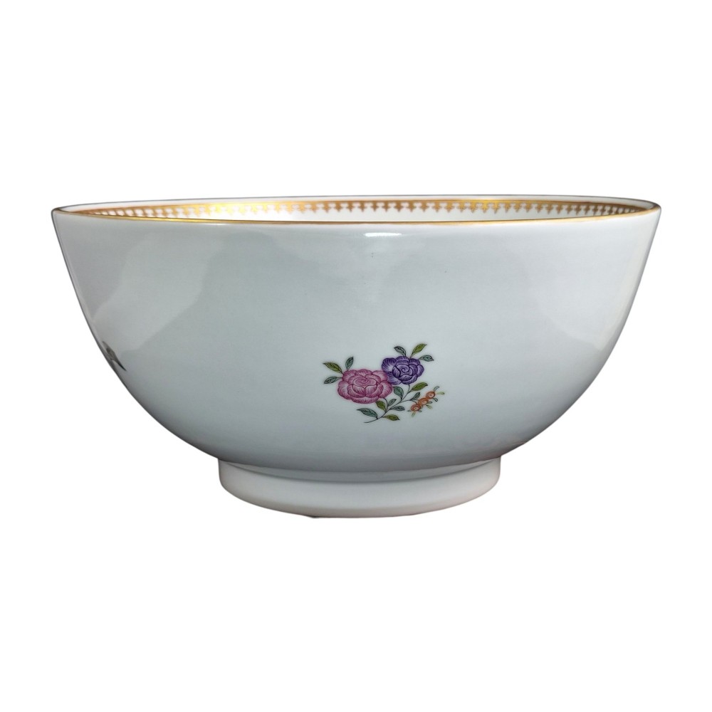 Large Chinese Export Armorial Porcelain Punch Bowl, Late 18th Century View IX