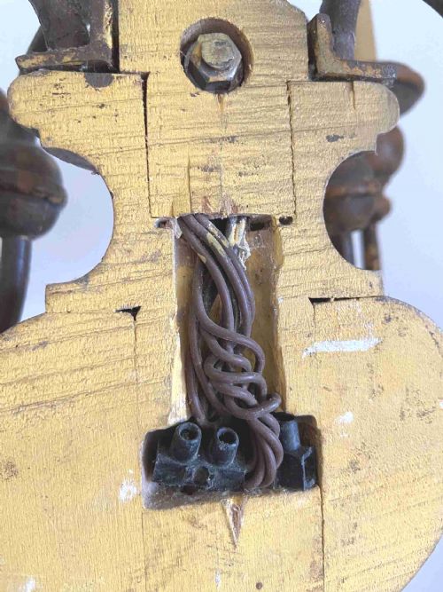 A PAIR OF EARLY 20TH CENTURY CIRCA 19001920 LARGE 5 BRANCH CONTINENTAL TURNED WALNUT WALL SCONCES 50CM - ADDITIONAL PHOTO 5
