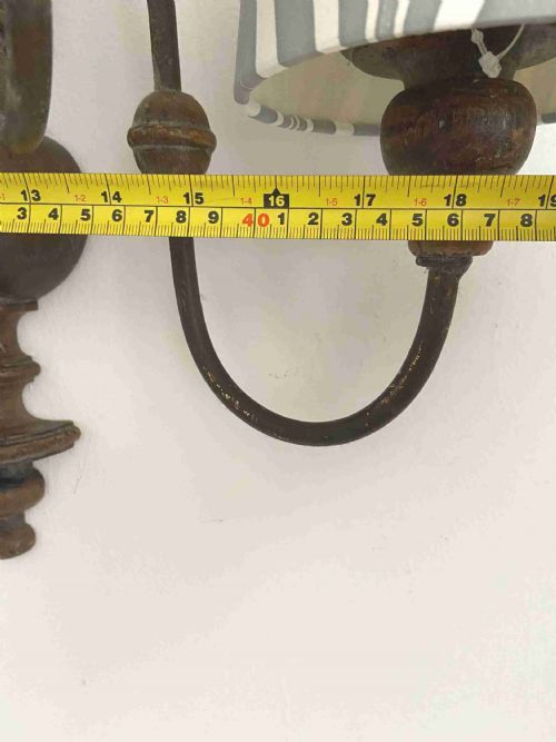 A PAIR OF EARLY 20TH CENTURY CIRCA 19001920 LARGE 5 BRANCH CONTINENTAL TURNED WALNUT WALL SCONCES 50CM - ADDITIONAL PHOTO 7