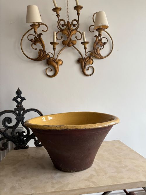 A LARGE 19THC FRENCH TERRACOTTA TIAN BOWL PROVENCE YELLOW GLAZE 54CM DIAMETER - ADDITIONAL PHOTO 8