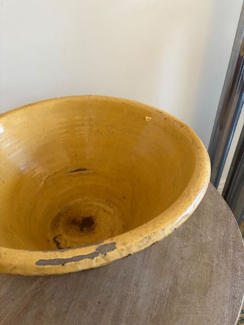 A LARGE 19THC FRENCH TERRACOTTA TIAN BOWL PROVENCE YELLOW GLAZE 54CM DIAMETER - ADDITIONAL PHOTO 11