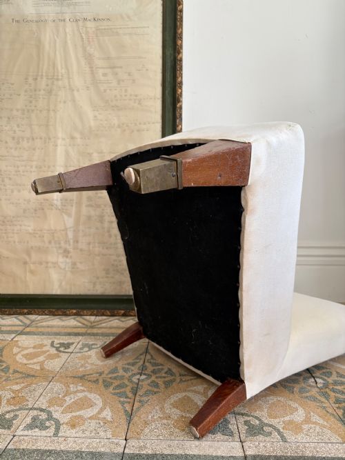 ANTIQUE NURSING CHAIR ENGLISH CIRCA 1900 READY TO UPHOLSTER BRASS CAP FEET - ADDITIONAL PHOTO 3