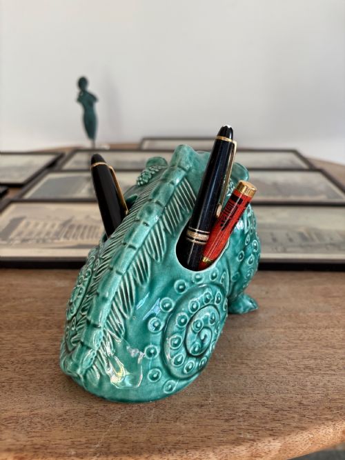 A 19THC BERMANTOFTS FAIENCE SPOON WARMER GROTESQUE BULLFROG 17CM MAKERS MARK - ADDITIONAL PHOTO 7