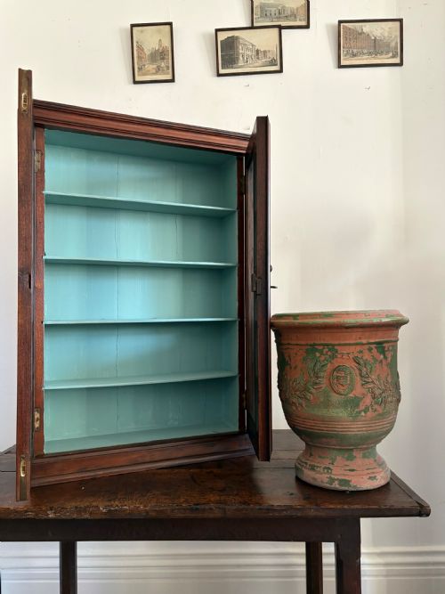 A 19TH CENTURY WALNUT ESTATE WALL HANGING CUPBOARD GLASS PANEL DOORS 84CM TALL - ADDITIONAL PHOTO 10