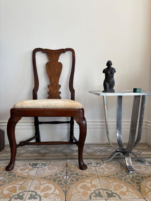 A QUEEN ANNE WALNUT CHAIR ENGLAND C1710 WITH DROPIN SEAT ORIGINAL FORM - ADDITIONAL PHOTO 2