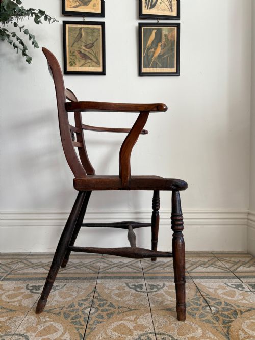 A REGENCY PERIOD ASH AND ELM WINDSOR LOW BACK ARM CHAIR C1830 - ADDITIONAL PHOTO 4