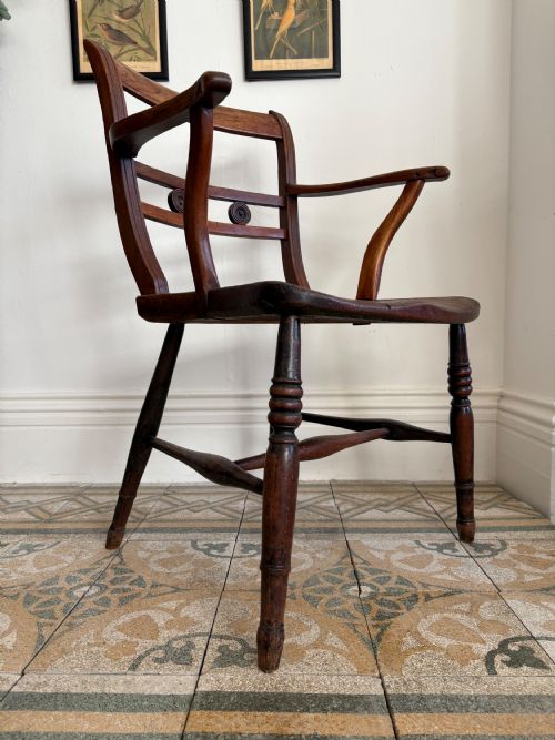 A REGENCY PERIOD ASH AND ELM WINDSOR LOW BACK ARM CHAIR C1830 - ADDITIONAL PHOTO 1