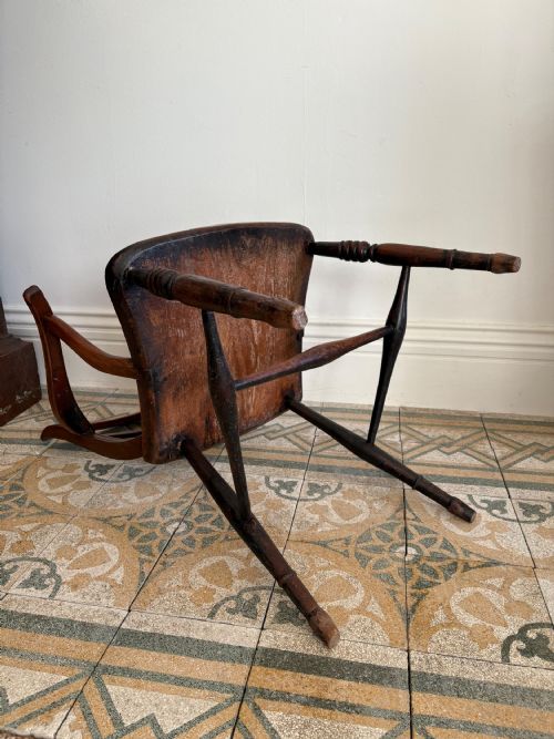 A REGENCY PERIOD ASH AND ELM WINDSOR LOW BACK ARM CHAIR C1830 - ADDITIONAL PHOTO 2