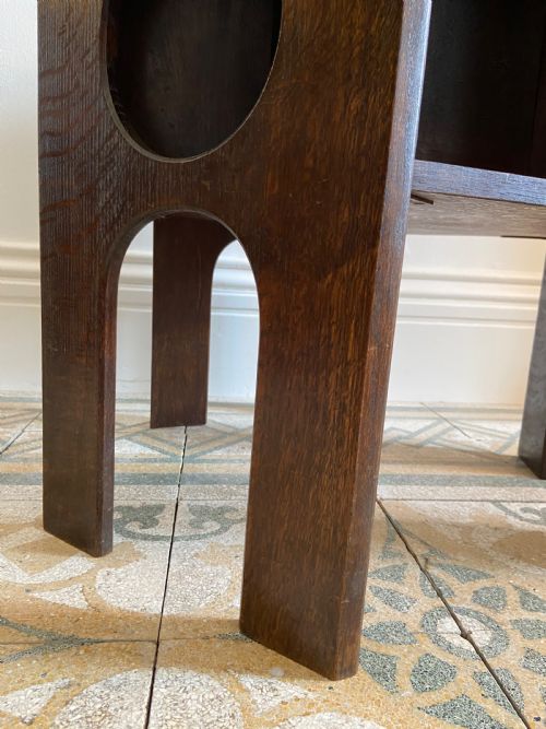 ARTS AND CRAFTS EARLY 20THC OAK OCTAGONAL SIDE TABLE BY LIBERTY LONDON 55CM TALL - ADDITIONAL PHOTO 5