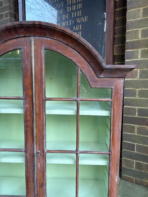 ANTIQUE GEORGE 1 STYLE WALNUT DOME TOP HANGING BOOKCASE C1920 110CM - ADDITIONAL PHOTO 3
