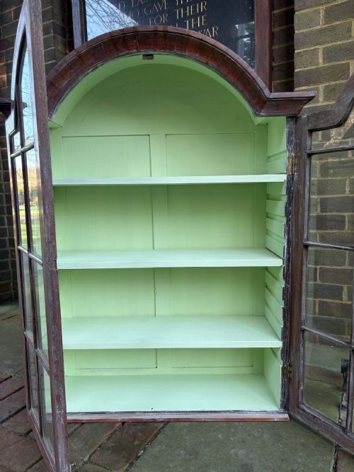 ANTIQUE GEORGE 1 STYLE WALNUT DOME TOP HANGING BOOKCASE C1920 110CM - ADDITIONAL PHOTO 4