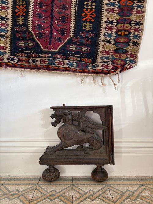 an early 19th century carved oak winged griffin furniture fragment c1800 46cm - CATEGORY: ANTIQUE MISCELLANEOUS - DATED 1800