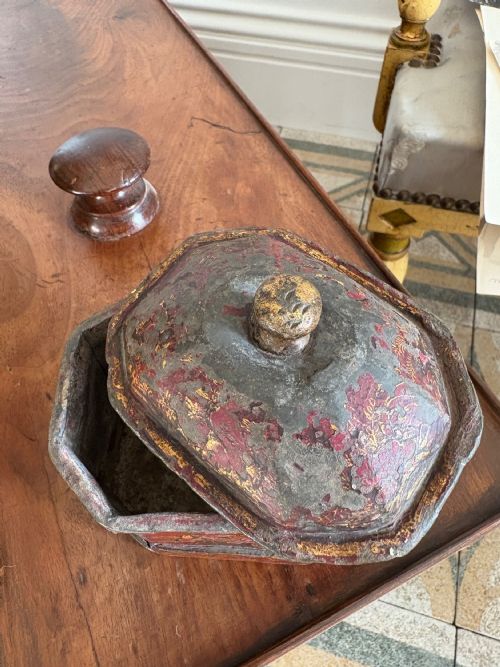 ENGLISH ANTIQUE GEORGE 111 RED CHINOISERIE LEAD TOBACCO CADDY TRINKET BOX WITH LID C1800 12CM - ADDITIONAL PHOTO 9