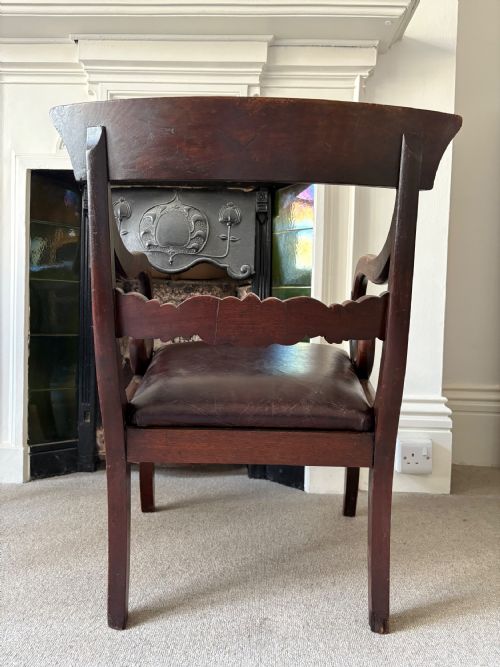 A REGENCY SCROLL ARM MAHOGANY CHAIR WITH LEATHER SEAT AND SABRE LEGS C1820 - ADDITIONAL PHOTO 10
