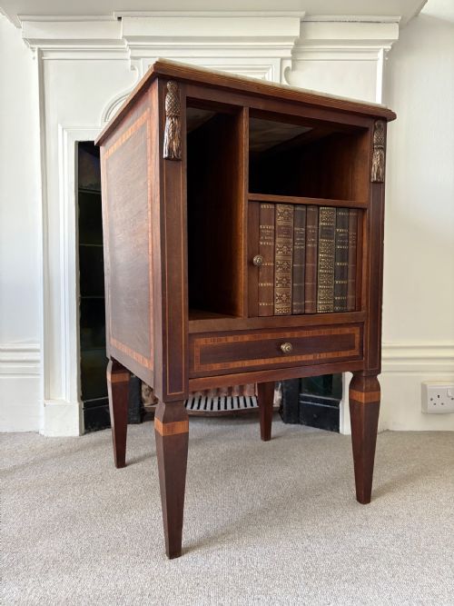 EARLY 20THC FRENCH EMPIRE STYLE MAHOGANY INLAID BEDSIDE CUPBOARD FAUX BOOKENDS - ADDITIONAL PHOTO 6