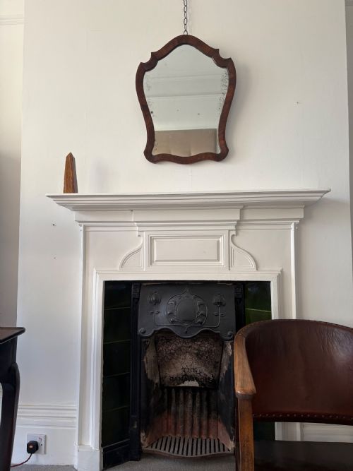 ANTIQUE WALNUT SHIELD WALL MIRROR C1800 ORIGINAL GENTLY FOXED MERCURY PLATE 59CM - ADDITIONAL PHOTO 8