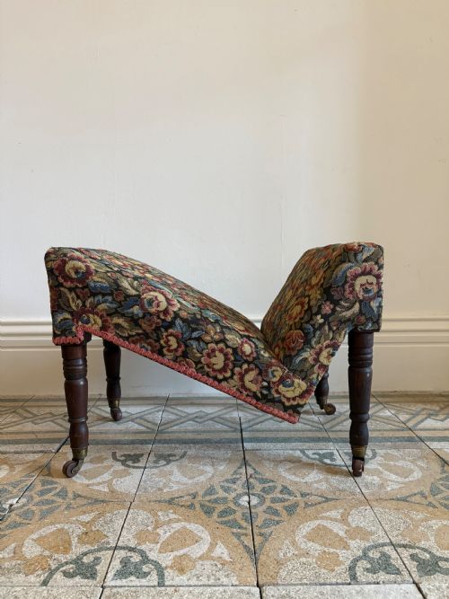 A 19TH CENTURY ENGLISH MAHOGANY FRAME GOUT STOOL ON CASTORS C1880 - ADDITIONAL PHOTO 4
